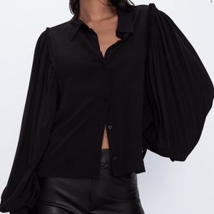 NWT! ZARA flows ruffled top Size M